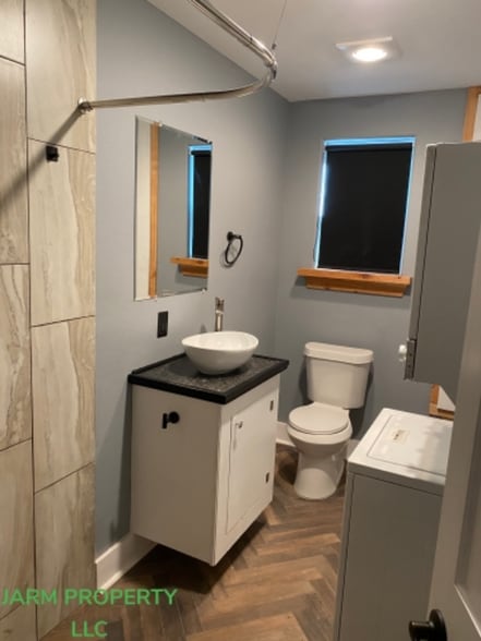 Building Photo - 2211 King St