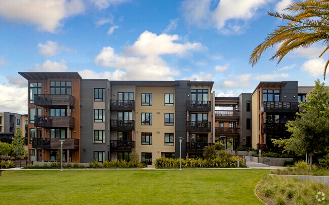 Building Photo - University Terrace