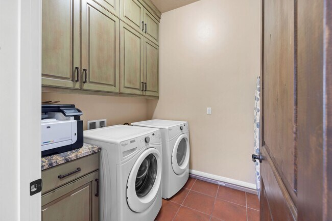 Building Photo - Sand Hollow Sunrise