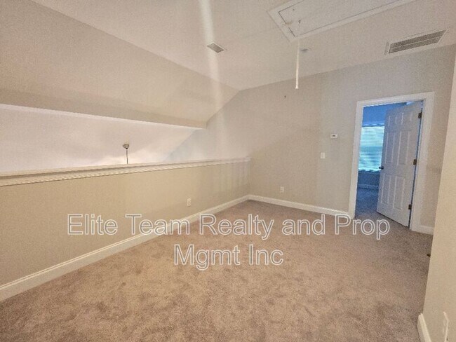 Building Photo - 1188 Stonedown Ln