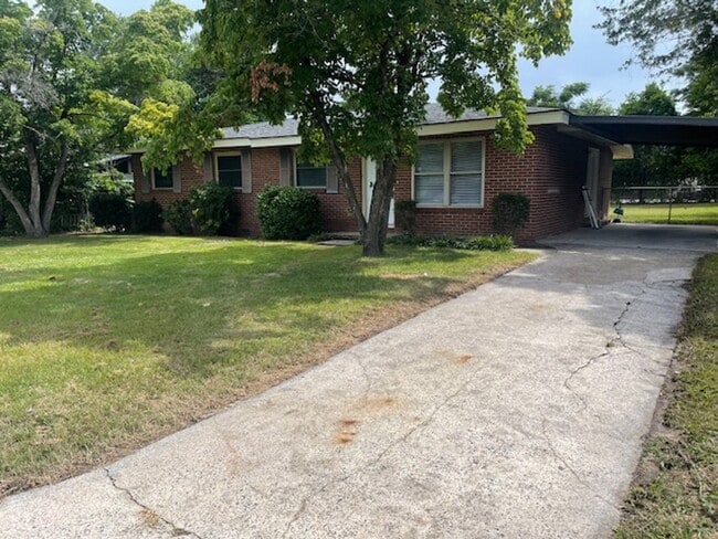 Primary Photo - 1414 Springview Dr