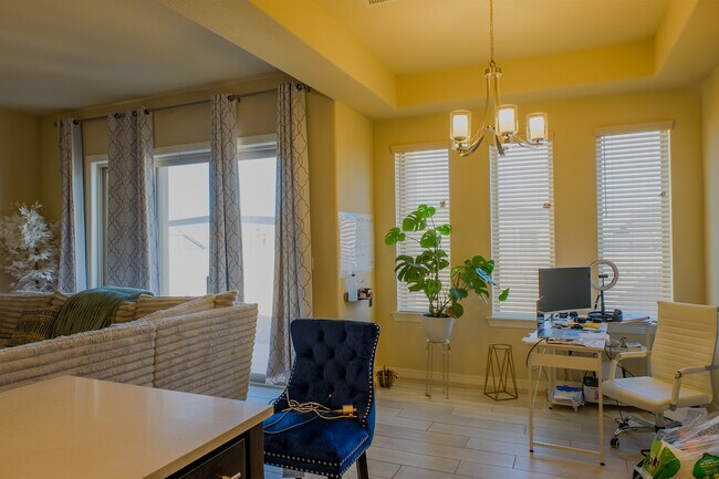 Building Photo - 14937 Tierra Mirage Ave