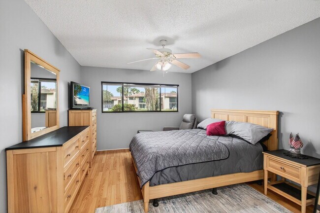 Building Photo - 15496 Lakes of Delray Blvd