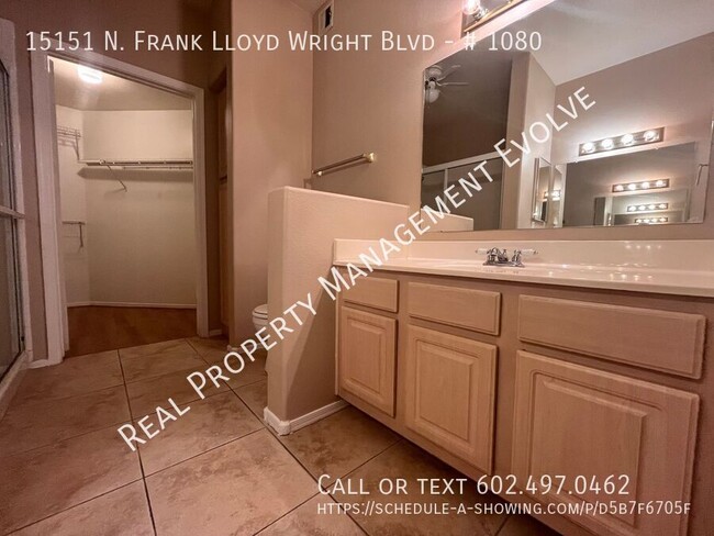 Building Photo - Nice Scottsdale Condo!