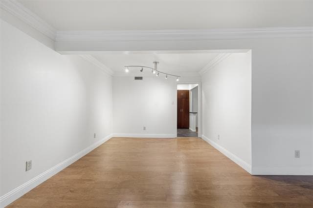 Building Photo - 5818 E University Blvd