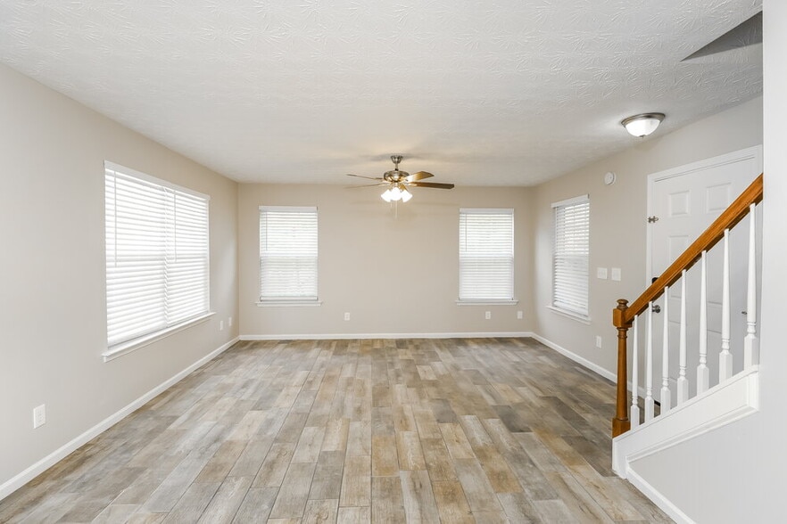 Building Photo - 203 Swanee Ln