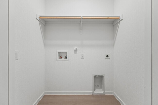 Building Photo - 1003 Beck Ter