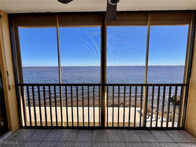 Building Photo - 4015 SE 20th Pl