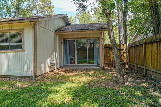 Building Photo - 11 Canyon Oak Pl