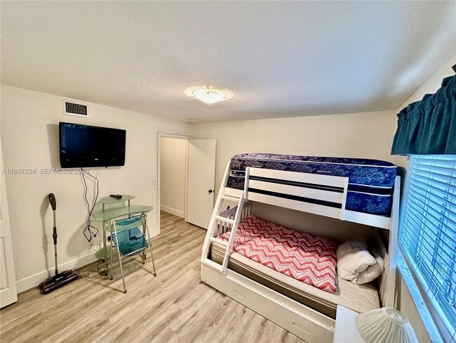 Building Photo - 2122 Pasa Verde Ln