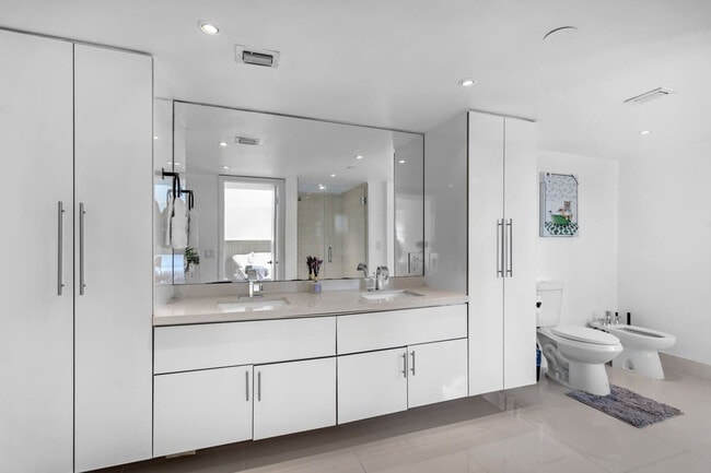 Building Photo - 468 Golden Isles Dr