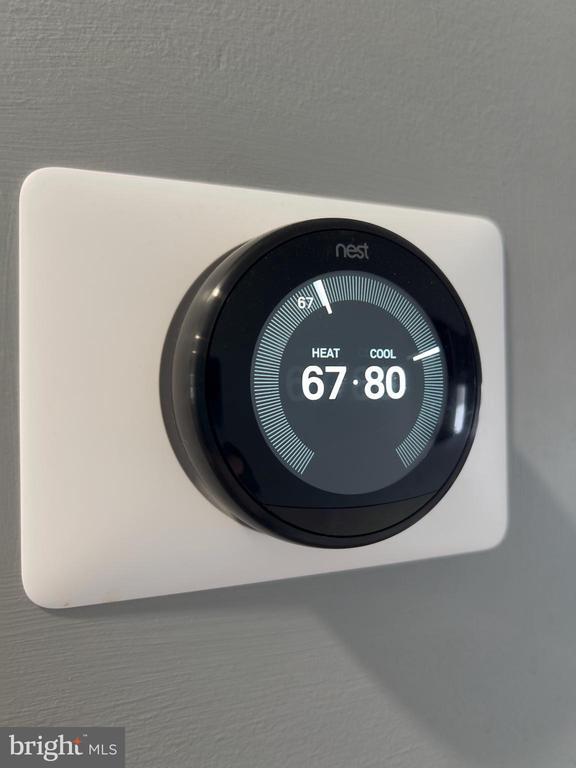 Building Photo - 423 Wallace St