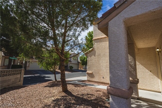 Building Photo - 7920 Hornbeam Ct