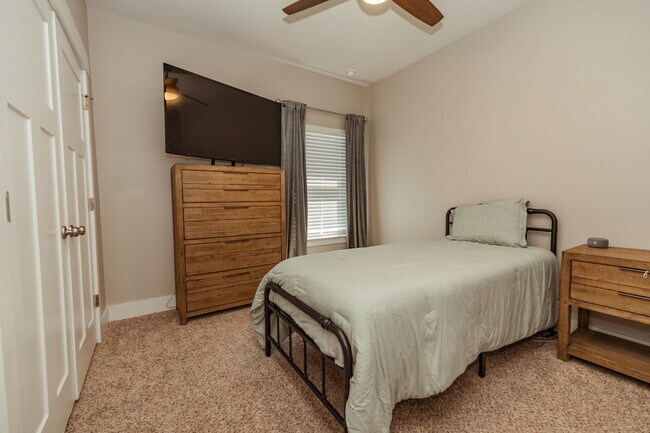 Building Photo - 1106 Shoal River Dr