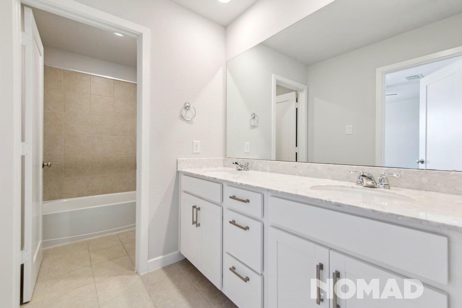 Building Photo - 9215 Lair Cove Dr