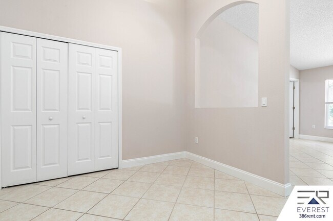 Building Photo - 59 Riverina Dr