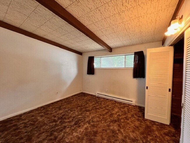 Building Photo - 9996 - Procurement Properties