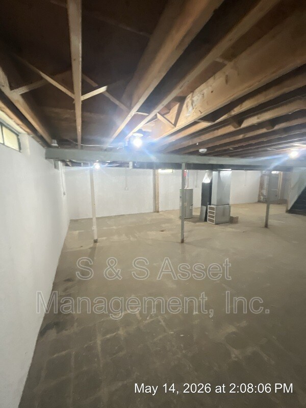 Building Photo - 4106 Stillwell Ave