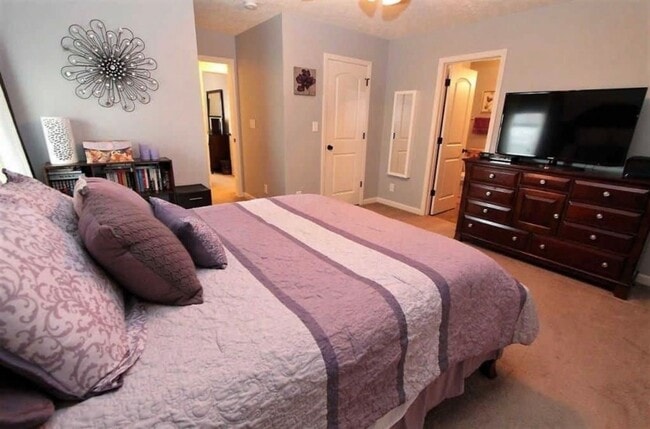 Building Photo - 3 Bed, 2 Bath + Office/Den with Fenced Yard in Lafayette