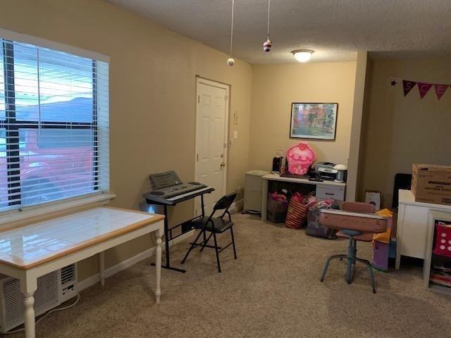 Building Photo - 4816 Roberts Dr