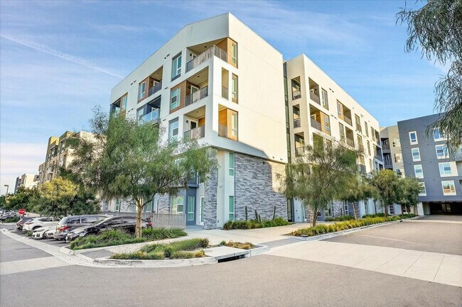 Building Photo - 593 Camino De La Reina