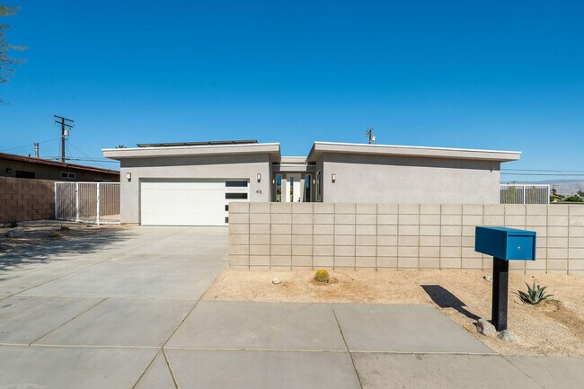 Building Photo - 416 Rosa Parks Rd