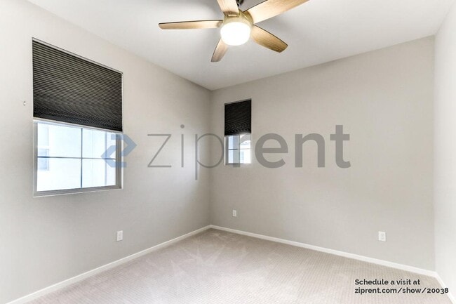 Building Photo - 635 Merit Dr