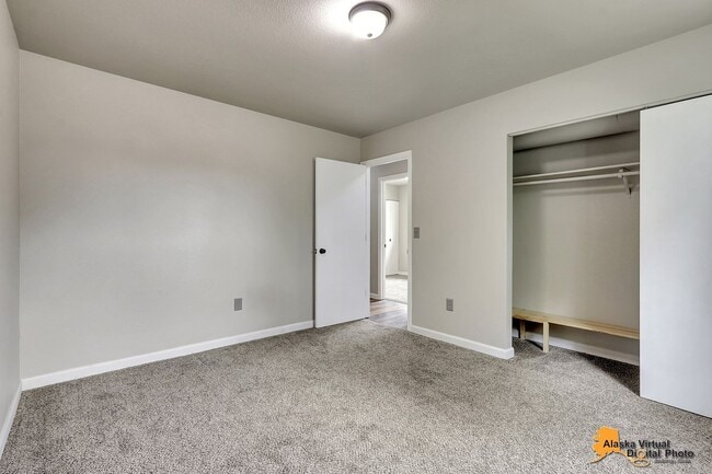 Building Photo - Charming 3 Bedroom Ranch Style Home in East Anchorage