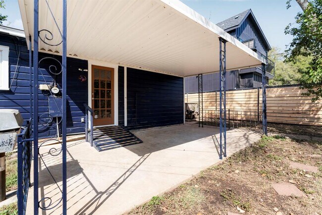 Building Photo - 4503 Garnett St