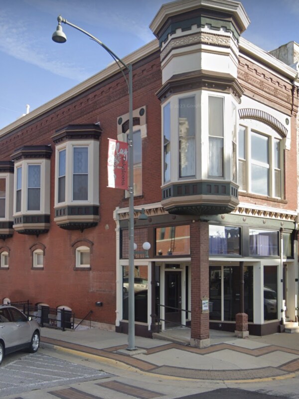 Building Photo - 201 High Ave E