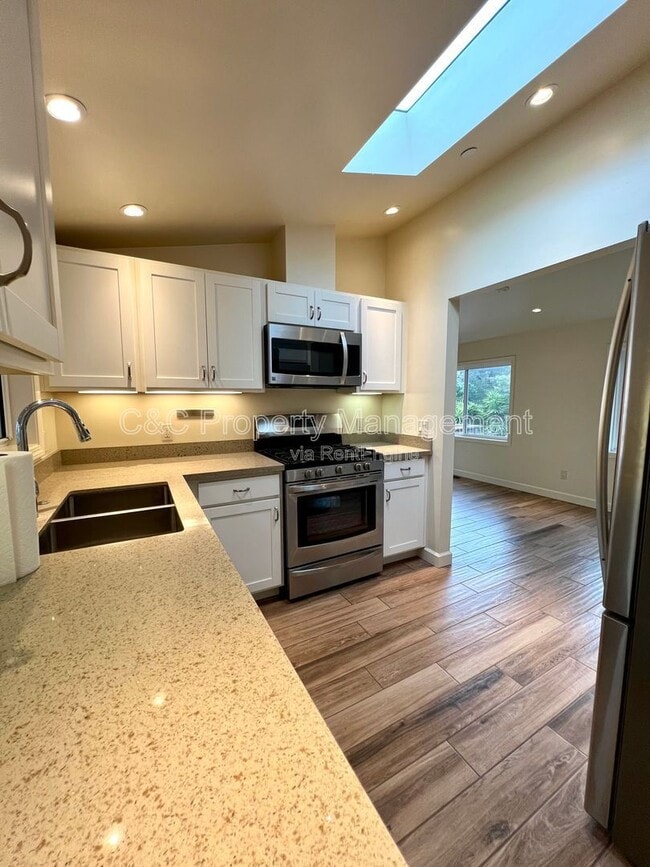 Building Photo - 1291 Josselyn Canyon Rd