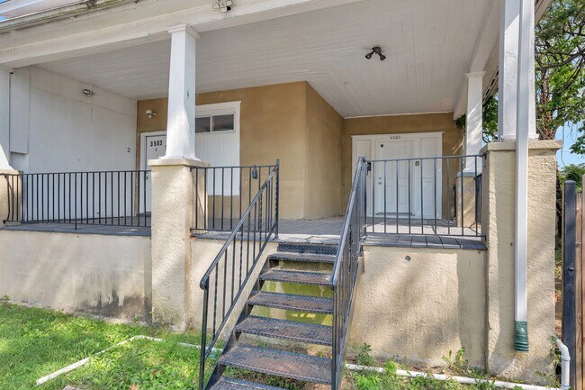 Building Photo - 3503 Oakmont Ave
