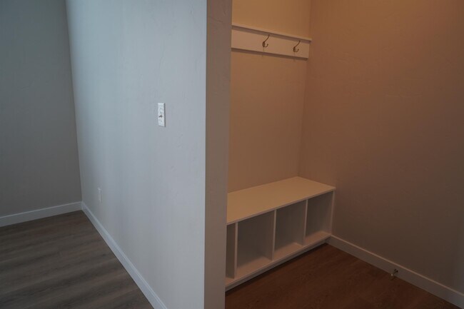 Building Photo - 5051 W Ladle Rapids St