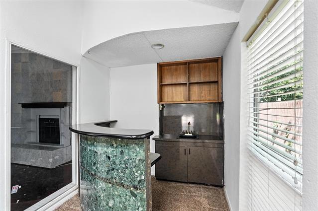 Building Photo - 1744 Hartford Dr