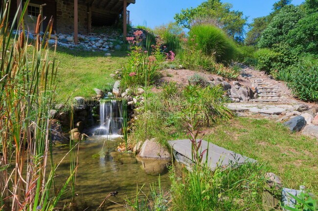 Building Photo - 61180 48th Ave