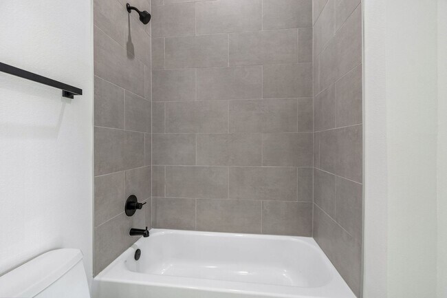 Building Photo - New Construction Townhome For Lease downtown Tampa, Ybor City, Gas Worx