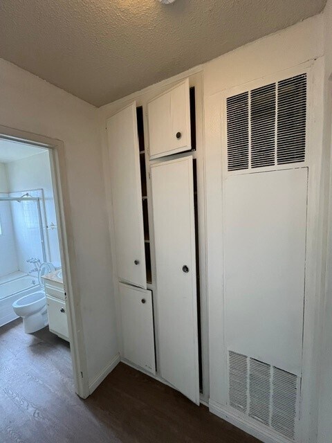 Floorplan - 3357 Oakhurst Ave.