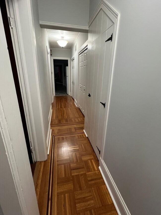 Building Photo - 815 Madison Ave