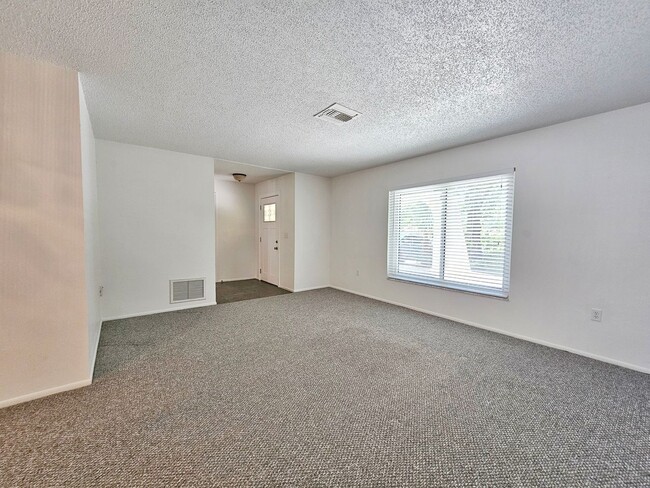 Building Photo - 3101 Egret Terrace