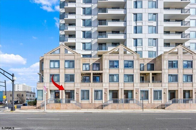 Building Photo - 526 Pacific Ave