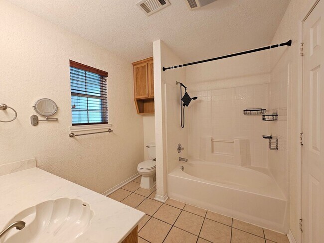 Building Photo - RENT REDUCTION & AVAILABLE NOW!