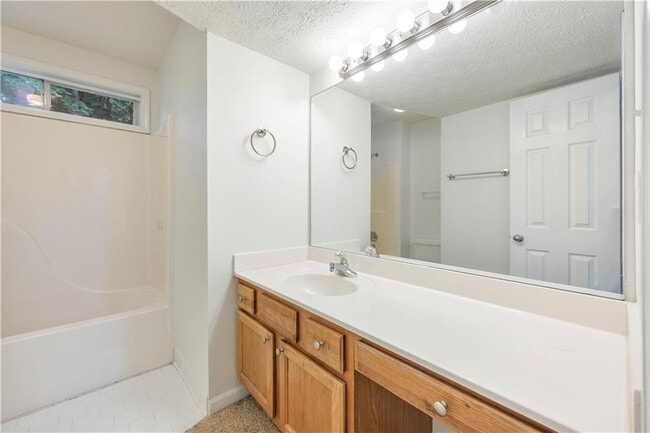 Building Photo - 5137 Allison Way NE