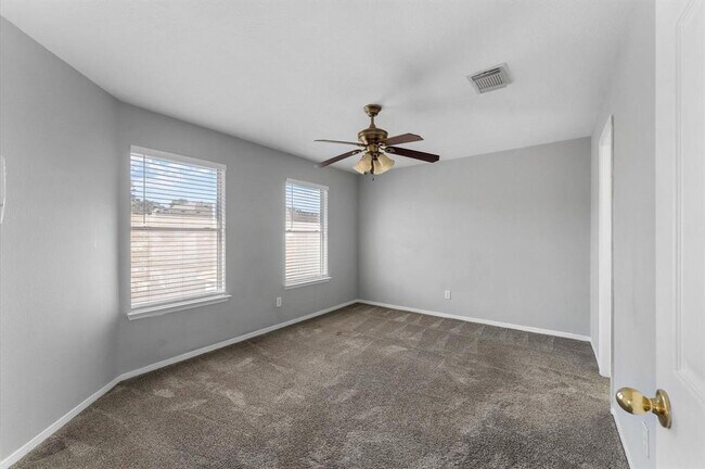 Building Photo - 11910 McKinney Falls Ln