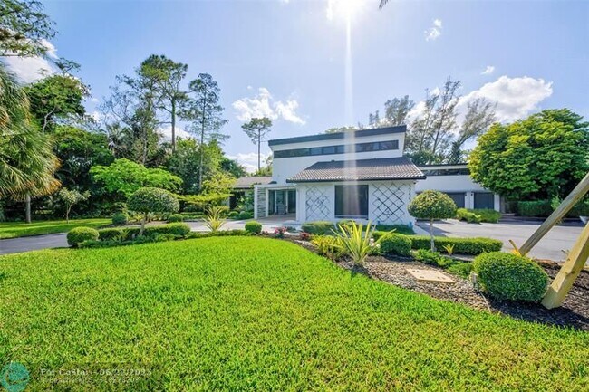 Building Photo - 5755 NW 65th Terrace