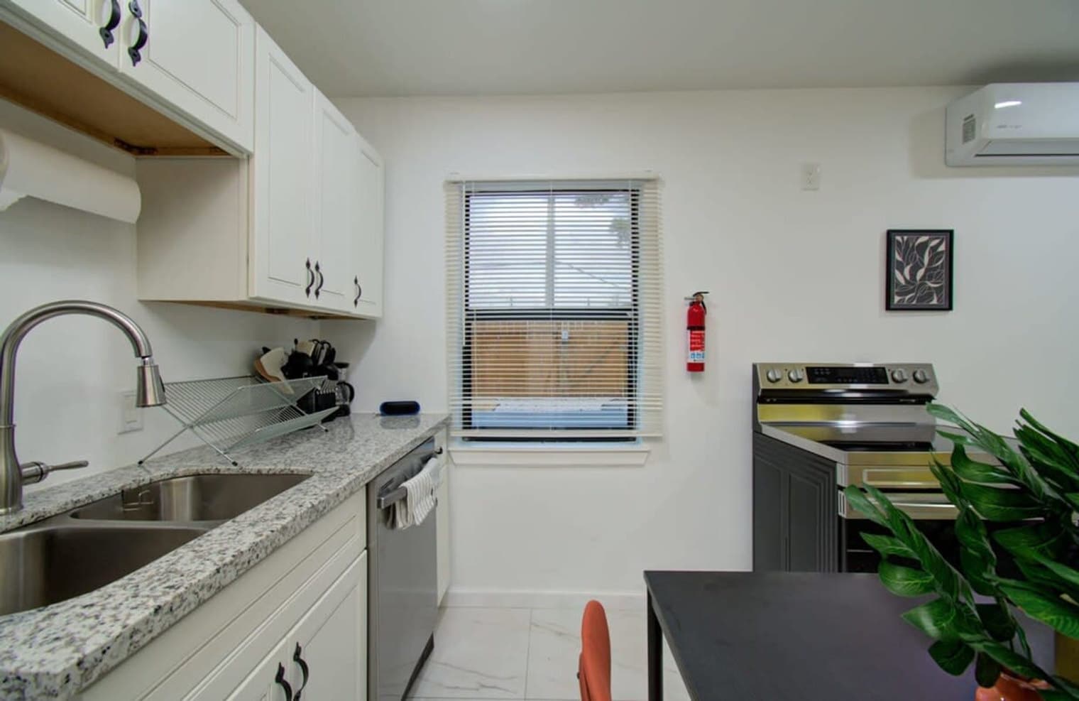 Building Photo - 6403 Avenue C