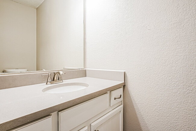 Building Photo - 1906 Purdue Dr