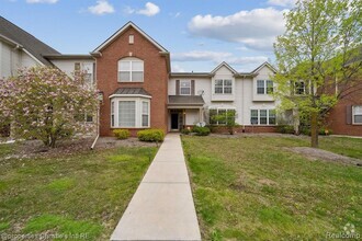 Building Photo - 29043 Cullen Dr