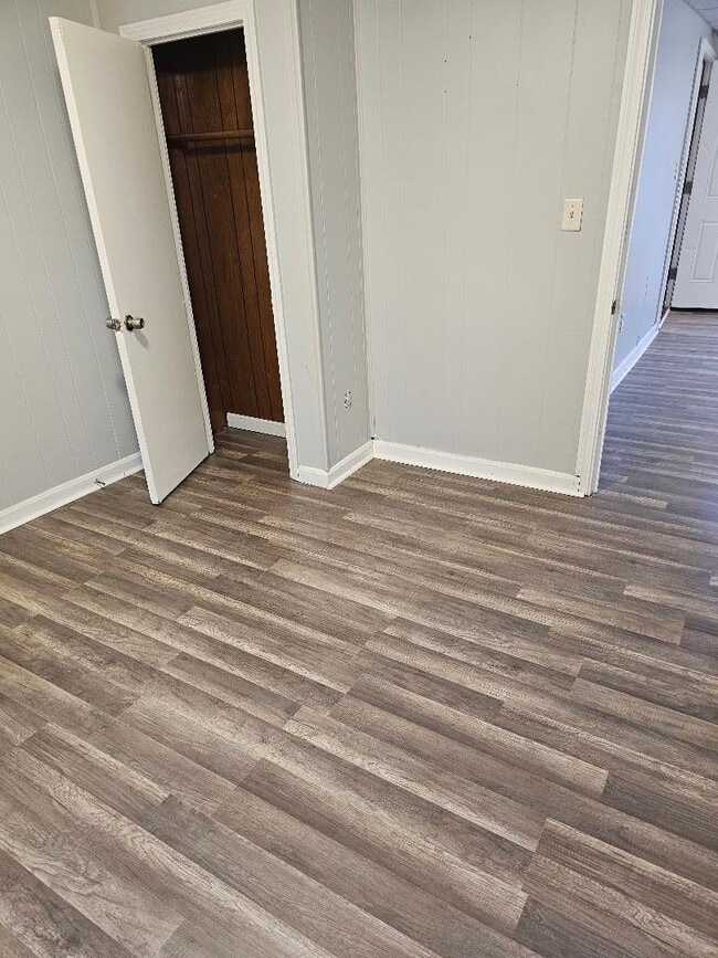 Building Photo - 270 5th St