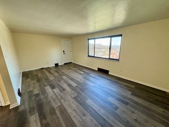 Building Photo - 229-231 Marylea Avenue (LO)