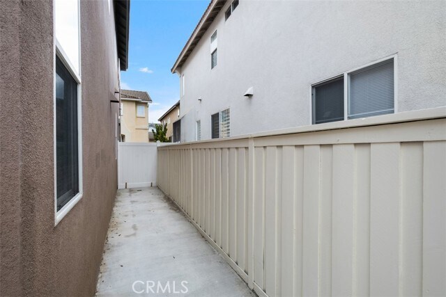 Building Photo - 201 Kensington